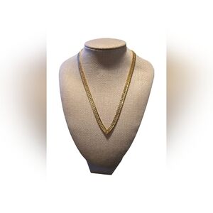 Vintage 18" TRIFARI Gold Tone V Herringbone Chain Necklace